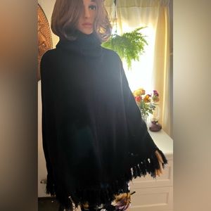 Earthbound Trading Co. One Size Brand new Black sweater/ Poncho ! ❤️